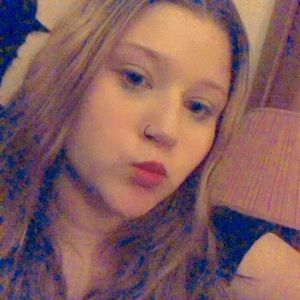 Meet your Posher, Mara